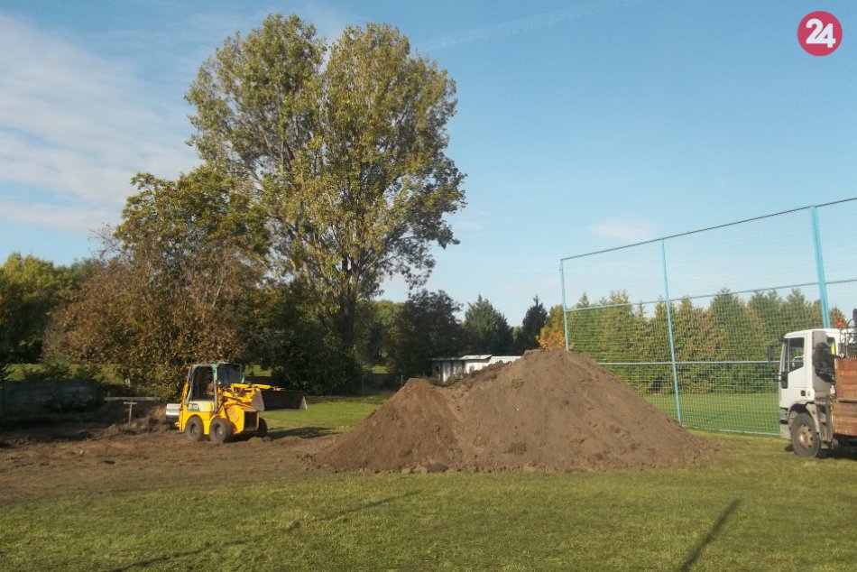 FOTO, Chystajte si dosky s kolieskami: V Šali vzniká SKATEBOARD – BMX park