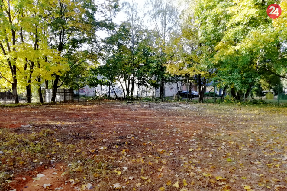 OBRAZOM z Ulici osloboditeľov: Antukové ihriská tam už takmer nič nepripomína