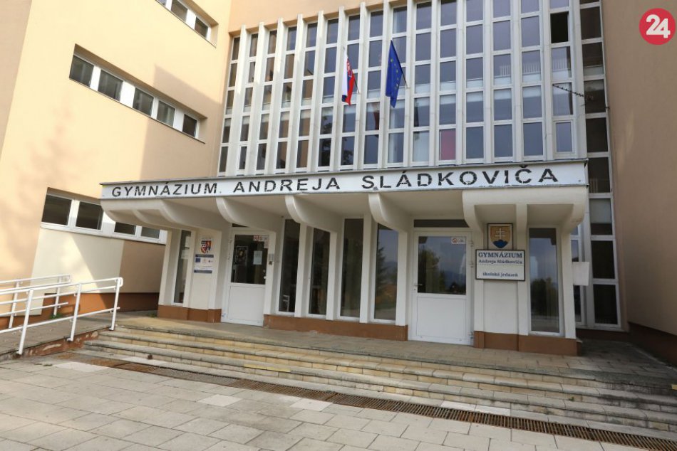 V OBRAZOCH: Gymnázium Andreja Sládkoviča v Banskej Bystrici
