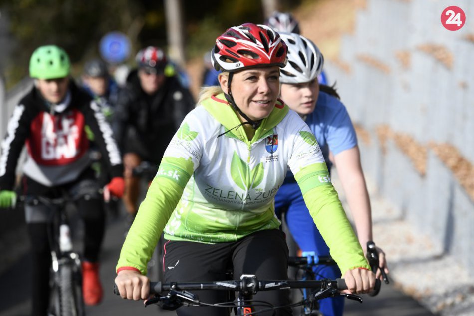 FOTO: Na Vážskej cyklotrase otvorili štvorkilometrový úsek z Púchova do Nimnice