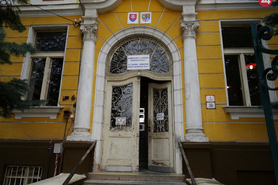 Obrazom: Halloweenske maškrty na gymnáziu v Rožňave