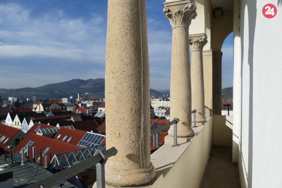 Okrem krásnych výhľadov ponúka Burianova veža aj svoju povesť