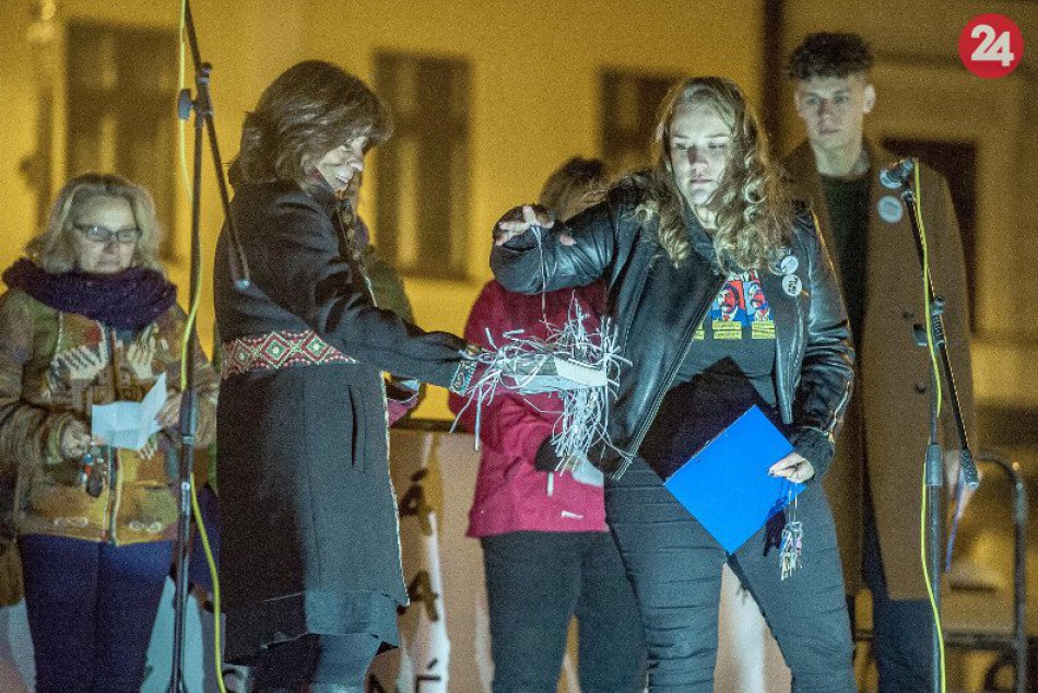 V meste pod Urpínom si pripomenuli posolstvo Nežnej revolúcie