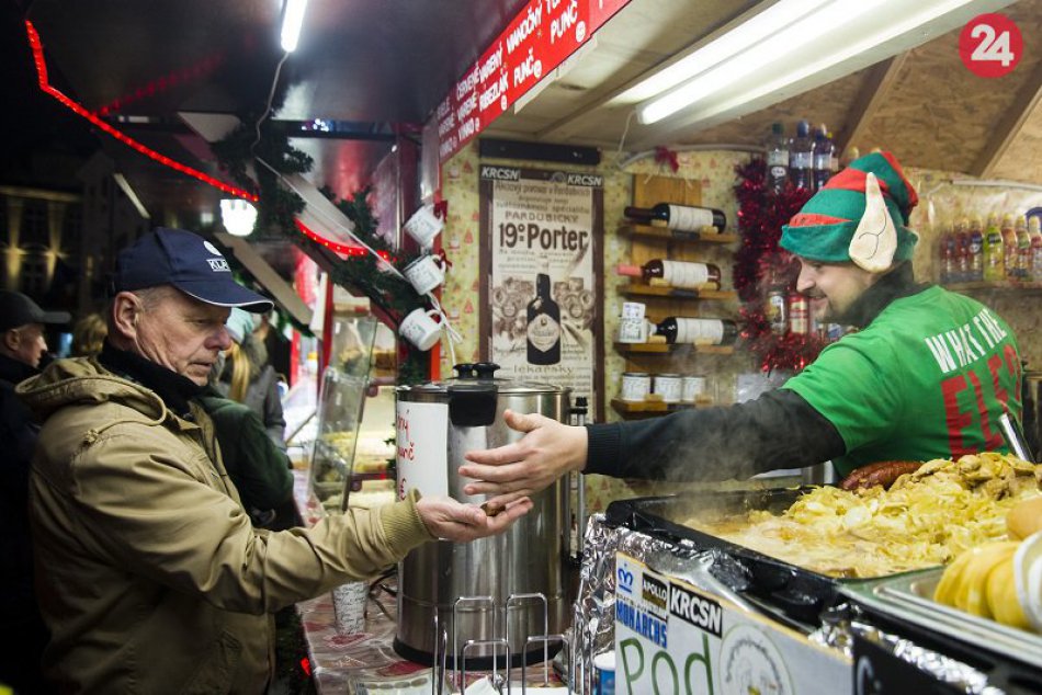 Vianočné trhy na Hlavnom námestí