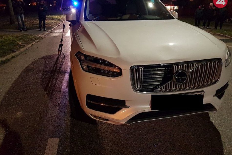 Hrozivá nehoda na priechode pre chodcov v Nových Zámkoch