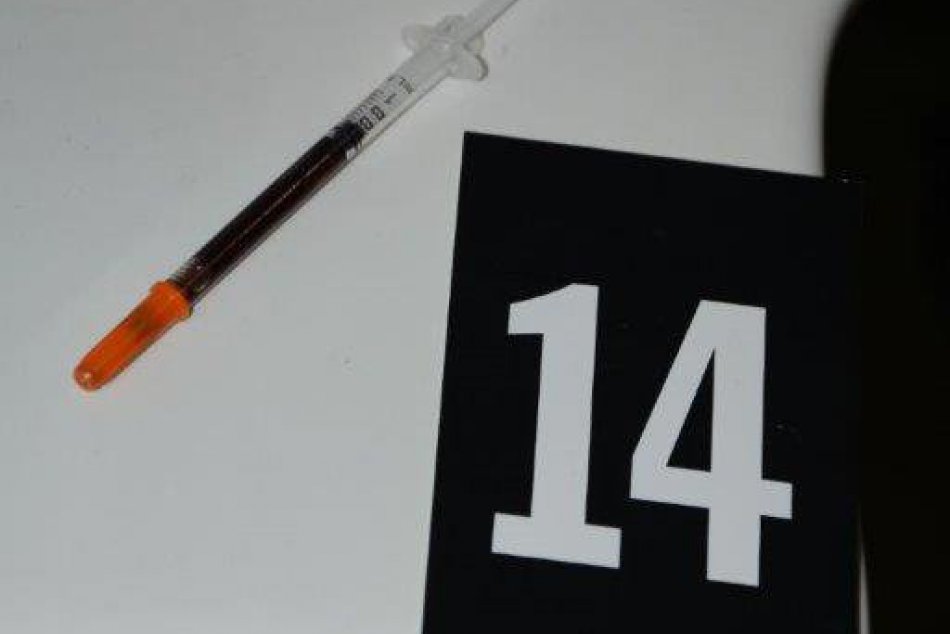 FOTO: Policajná krycia akcia LOLO