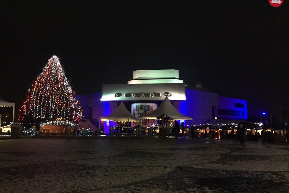 Ceny vo vianočnom mestečku v Nitre išli hore: Koľko stojí punč či varené víno?