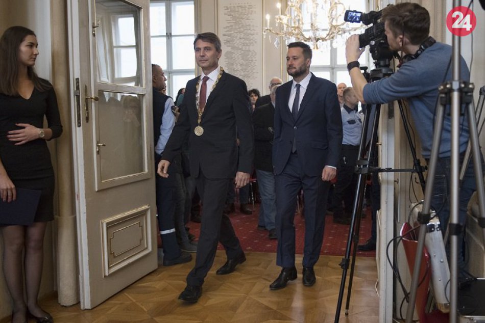 Novozvolený primátor M.Vallo prevzal vedenie hlavného mesta