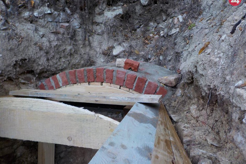 Zachránili ruinu Rákocziho altánku na Zobore: V práci chcú pokračovať, FOTO