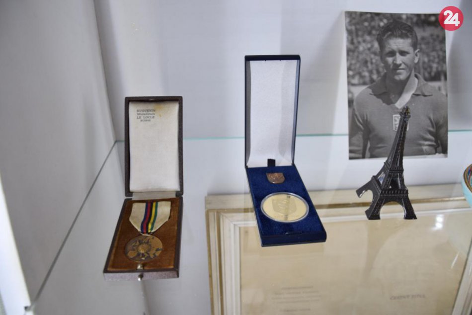 Fanúšikovia futbalu si prídu na svoje: Krajské múzeum ponúka unikátnu výstavu