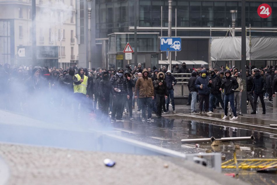 V Bruseli sa protestovalo proti migračnému paktu OSN