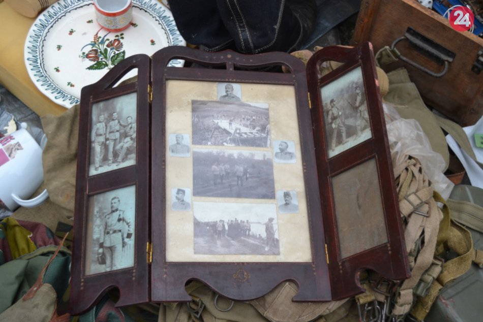 Mala vianočnú príchuť: Burza kuriozít a starožitností na Hlavnej V OBRAZOCH