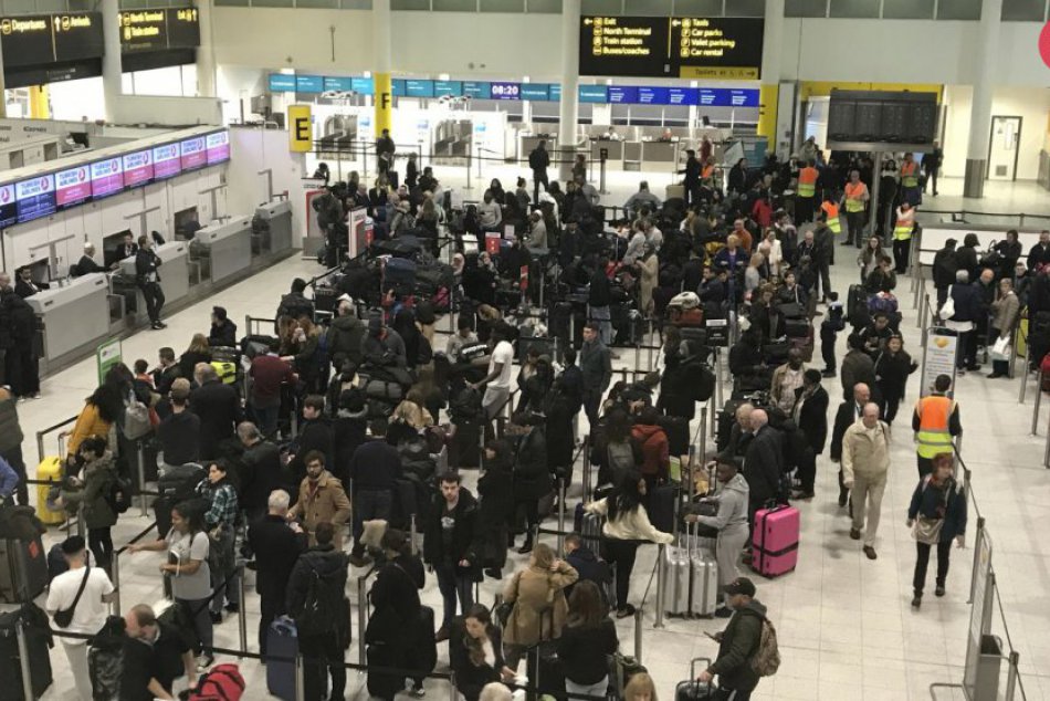 Letisko Gatwick obnovuje prevádzku