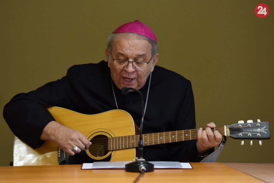 OBRAZOM: Vianočná večera pre opustených a ľudí bez domova v Trnave