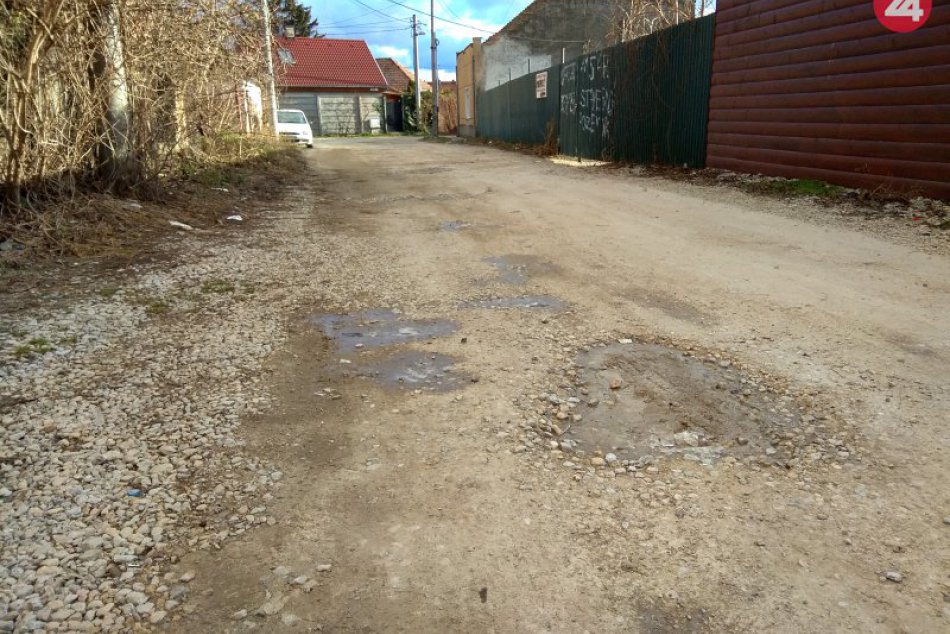 Fajková ulica v Nových Zámkoch sa dočká spevnenej cesty