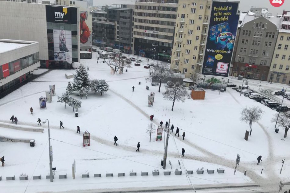 Kamenné námestie v zime