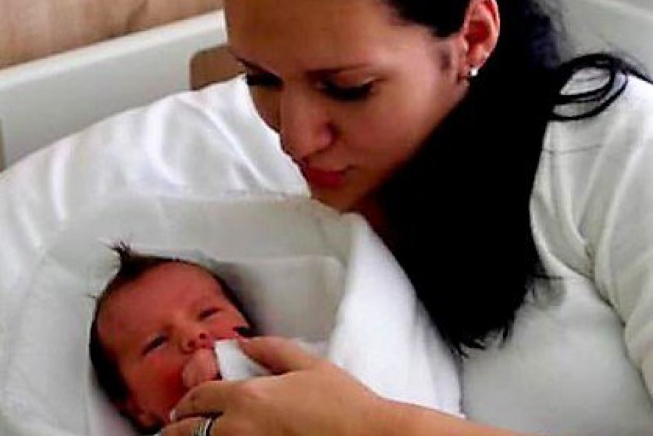 OBRAZOM: Prvou Michalovčankou roku 2019 je toto utešené dievčatko