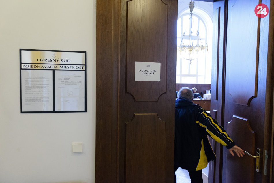 Posun v kauze Mariatchi: Na súde v Nitre vypovedala trojica poškodených, FOTO a