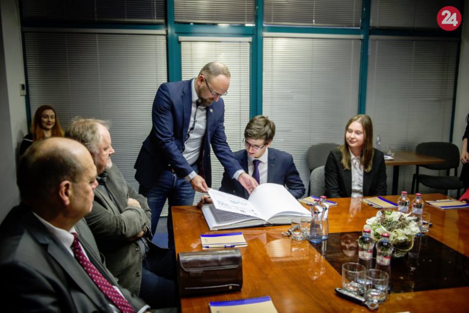 OBRAZOM: Úspešnú dvojicu ocenil trnavský župan