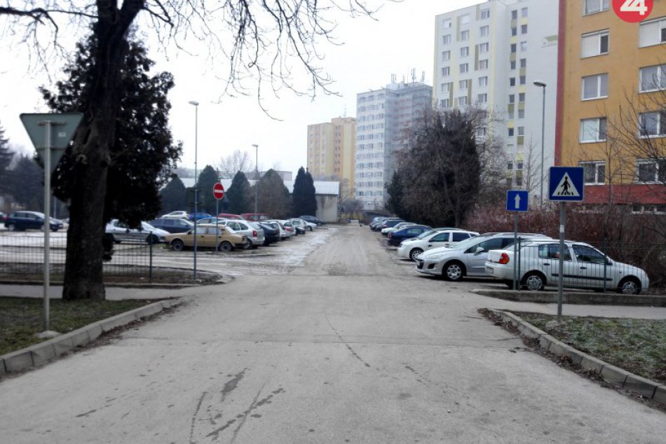 Na jednom zo sídlisk v Nových Zámkoch by mal vyrásť parkovací dom
