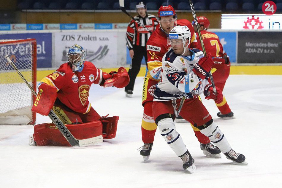 FOTO: Brankári Marek Šimko a Juraj Hollý v akcii