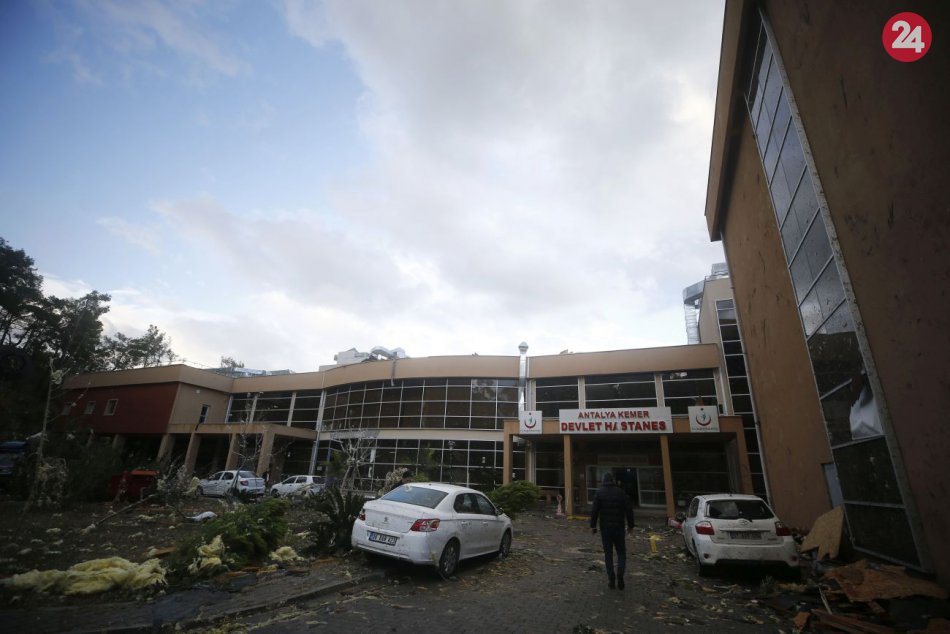 V Turecku vyčíňalo tornádo: