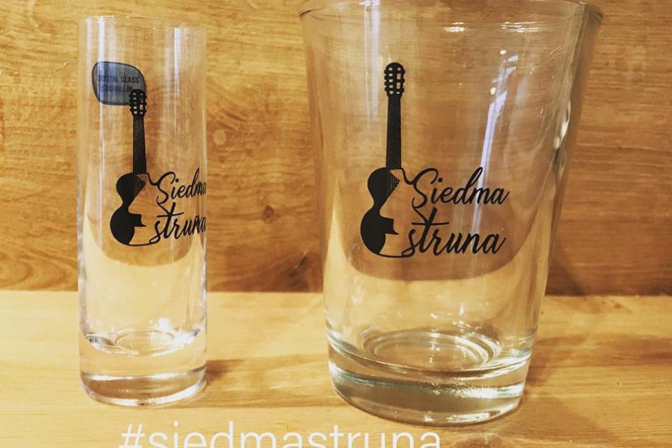 Kaviareň siedma struna