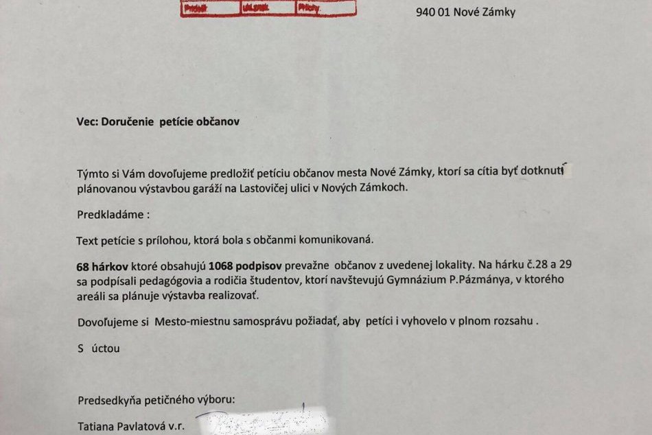 Väčšina poslancov sa mestského zastupiteľstva nezúčastnila