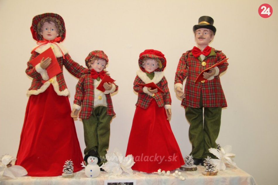 Vstava bábik a kočíkov zo zbierky Márie Orgoňovej z Veľkých Levár