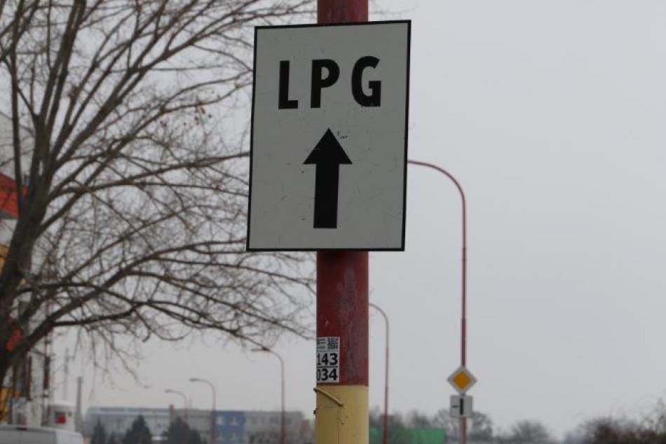 OBRAZOM: Vodiči pozor! Ulica Mikovíniho v Trnave bude neprejazdná