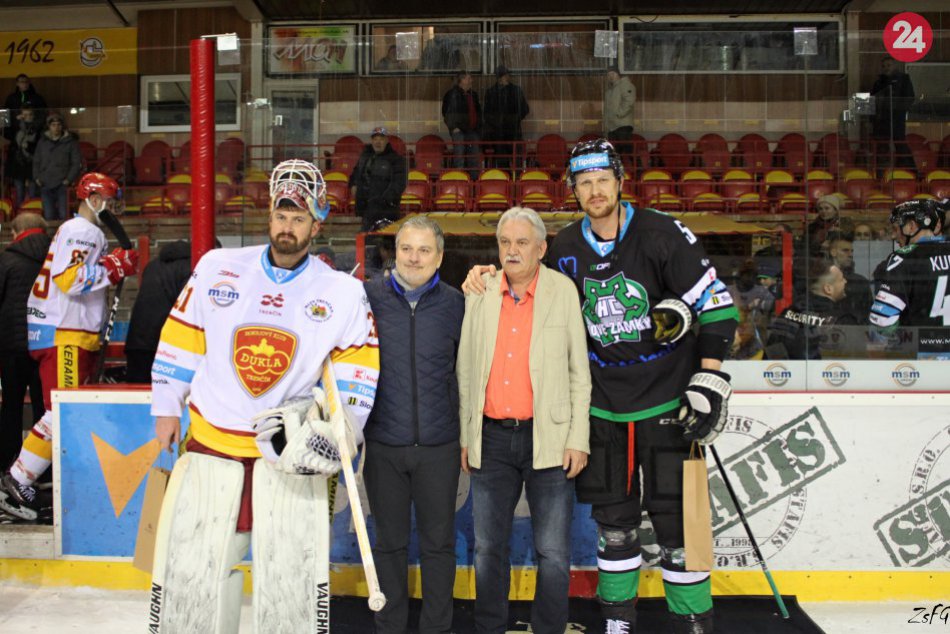 Útočník Tomáš Urban predĺžil zmluvu s MHC Nové Zámky