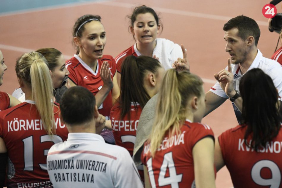 OBRAZOM: V Humennom sa stretla slovenská volejbalová špička