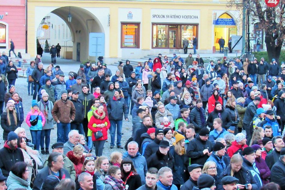 FOTOREPORTÁŽ: Pozrite si snímky z dnešného zhromaždenia v Prešove