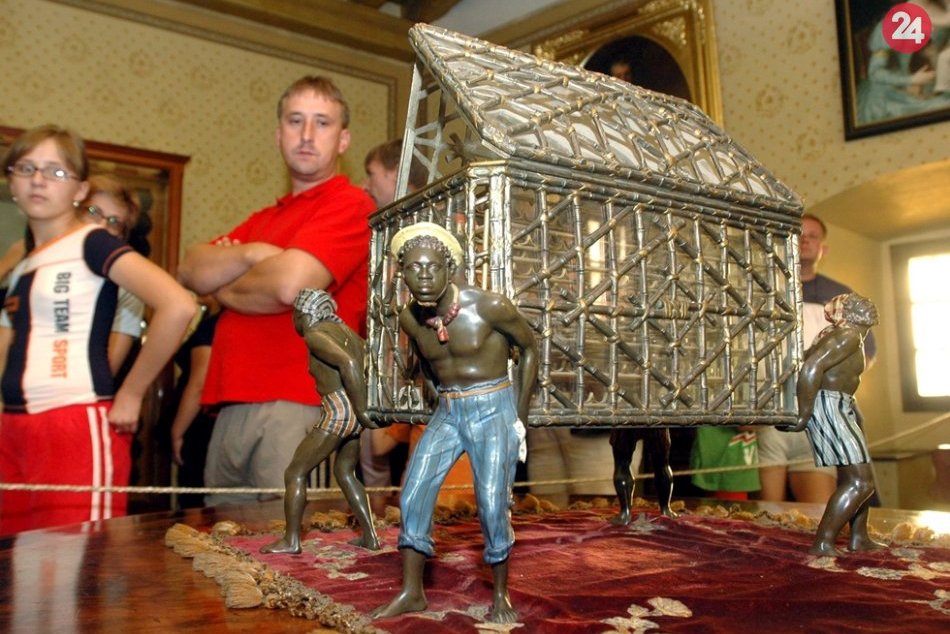 Obrazom: Keď na hrade Krásna Hôrka prekvital turizmus