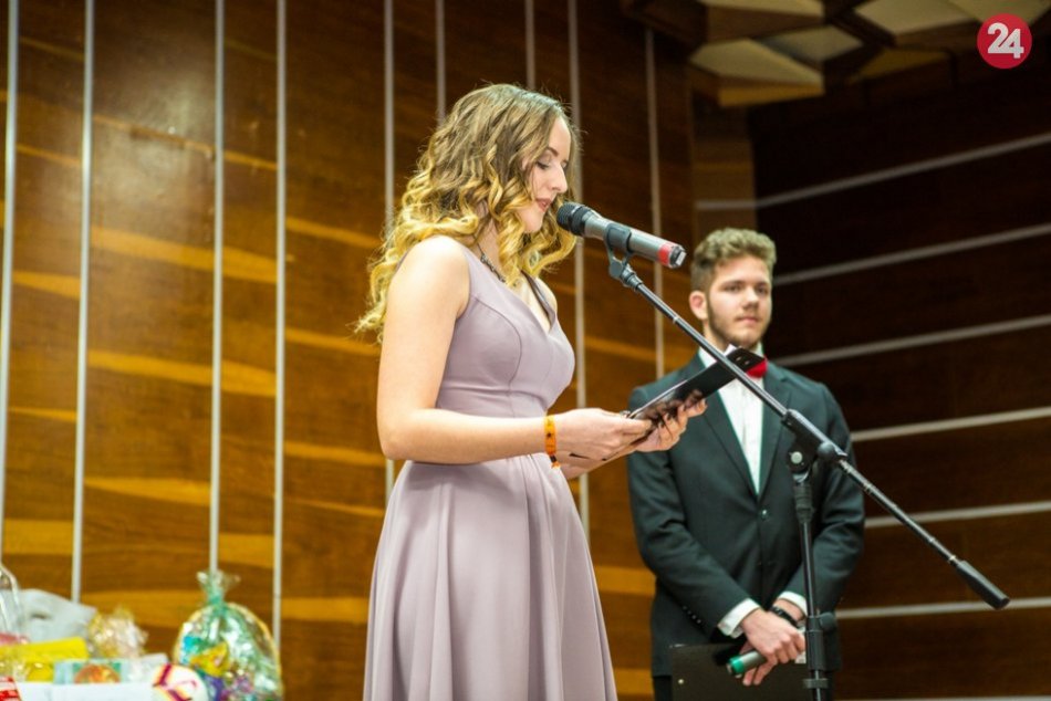 Obrazom: Študentský ples 2019