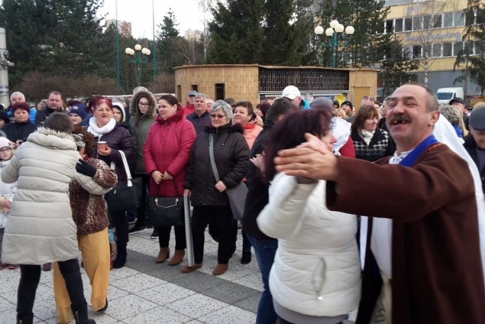 Fašiangy v meste: Zábery z považskobystrického centra
