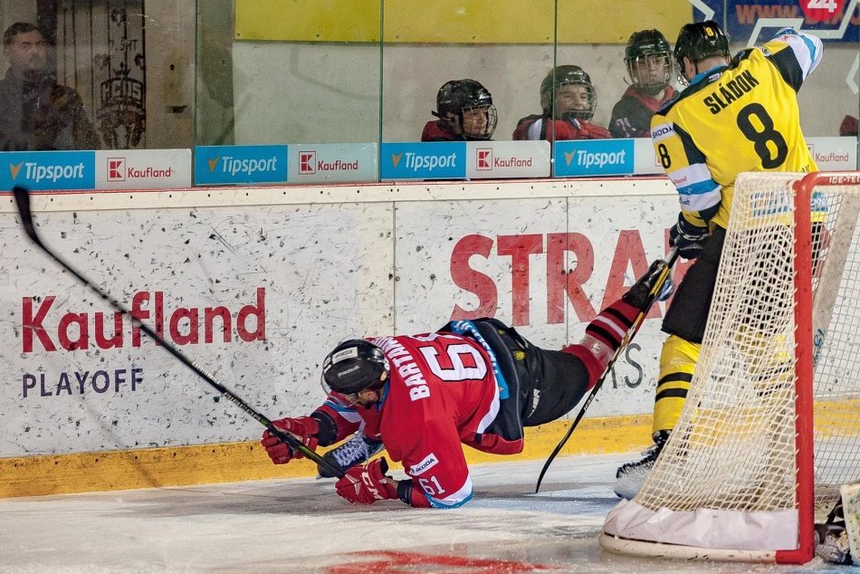 V OBRAZOCH: 1. zápas štvrťfinále play off medzi Bystricou a Detvou