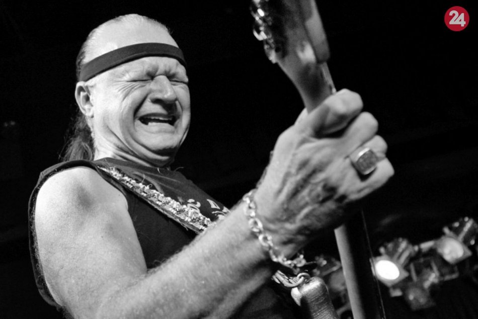 Zomrel Dick Dale, priekopník surf rockovej hudby