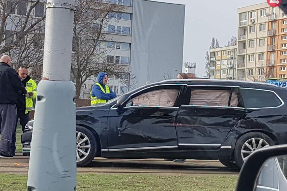 Nehoda na Ružinovskej ulici