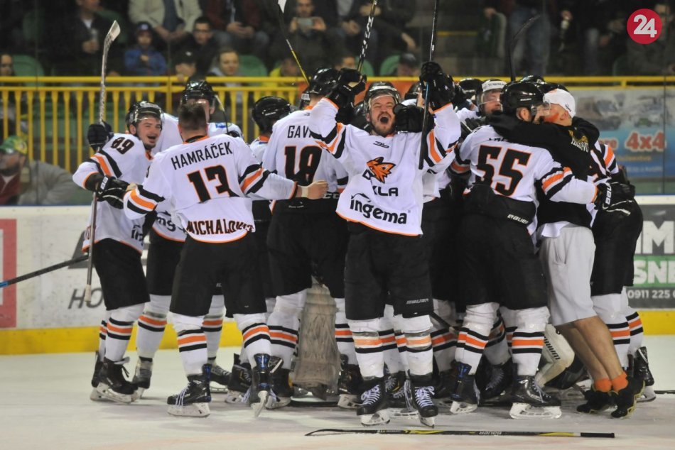 Hokejisti Michaloviec postúpili do najvyššej súťaže