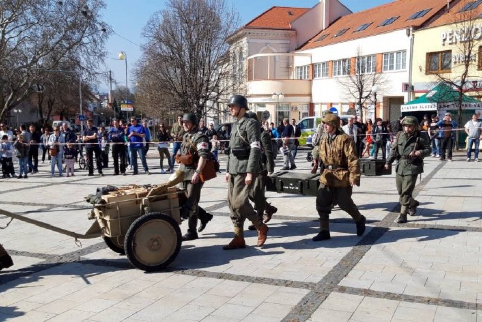 Rekonštrukcia historických bojov v Zlatých Moravciach