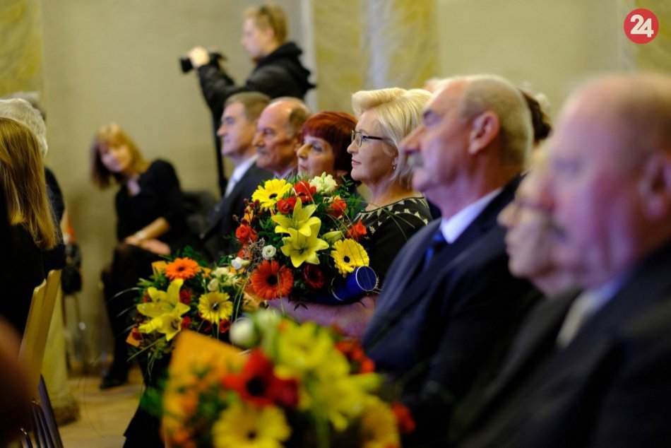 V OBRAZOCH: Košická župa oceňovala stredoškolských pedagógov