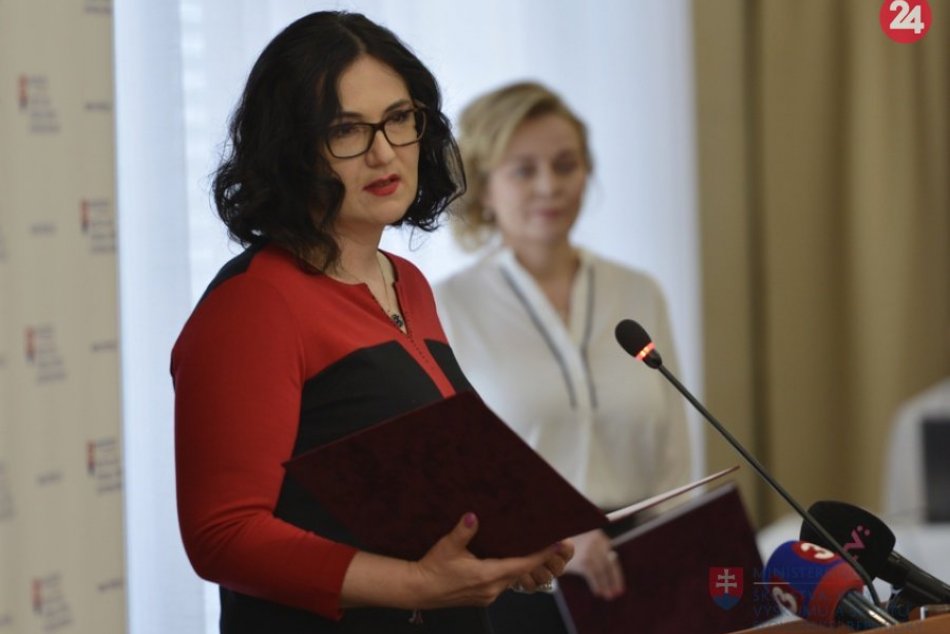 Malou medailou sv. Gorazda ocenil rezort školstva aj učiteľku Margitu Rybánsku z