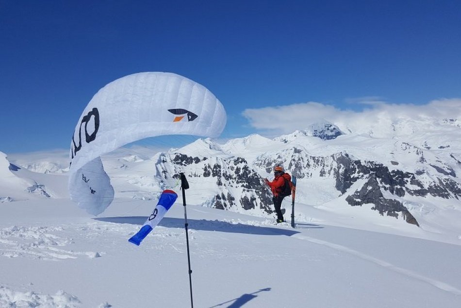 Seven Virgin Summits: Autentické zábery z výpravy Slovákov na Antarktíde