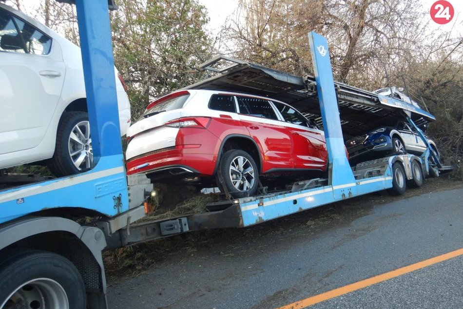 Nehoda na D1, pondelok 8. apríla