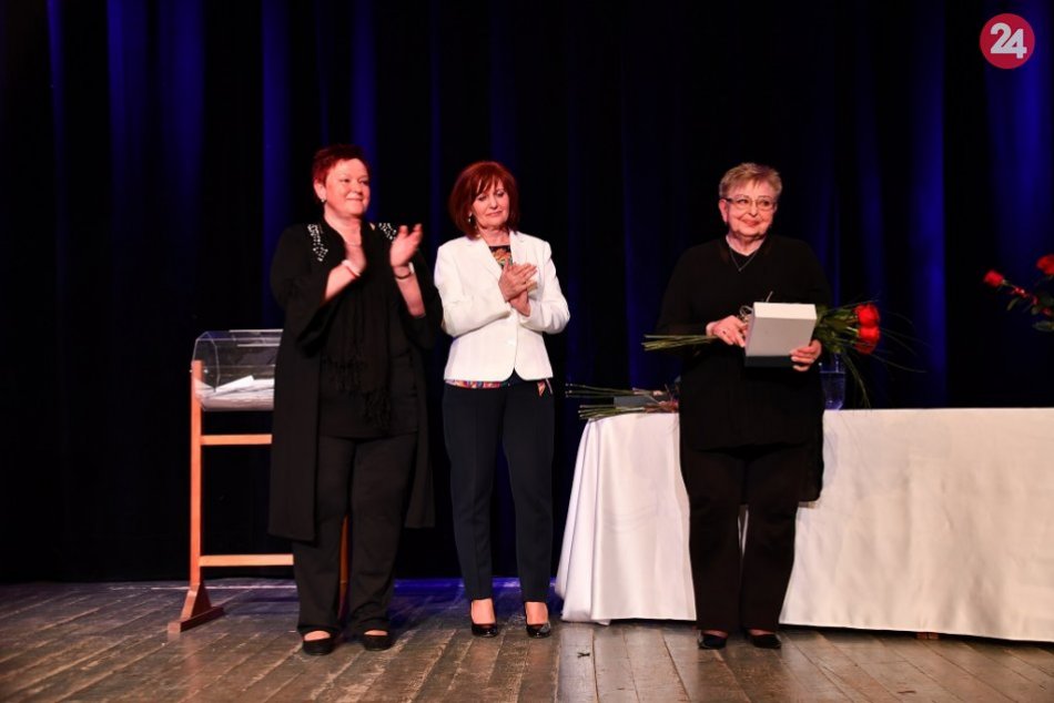 Topoľčany ocenili učiteľov