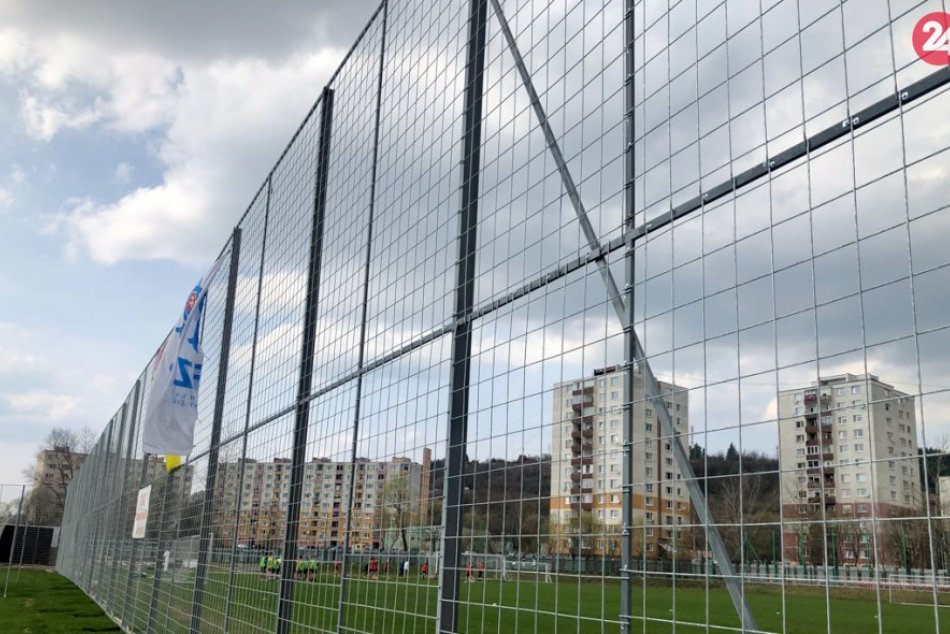 FOTO: Rekonštrukcia futbalového štadióna