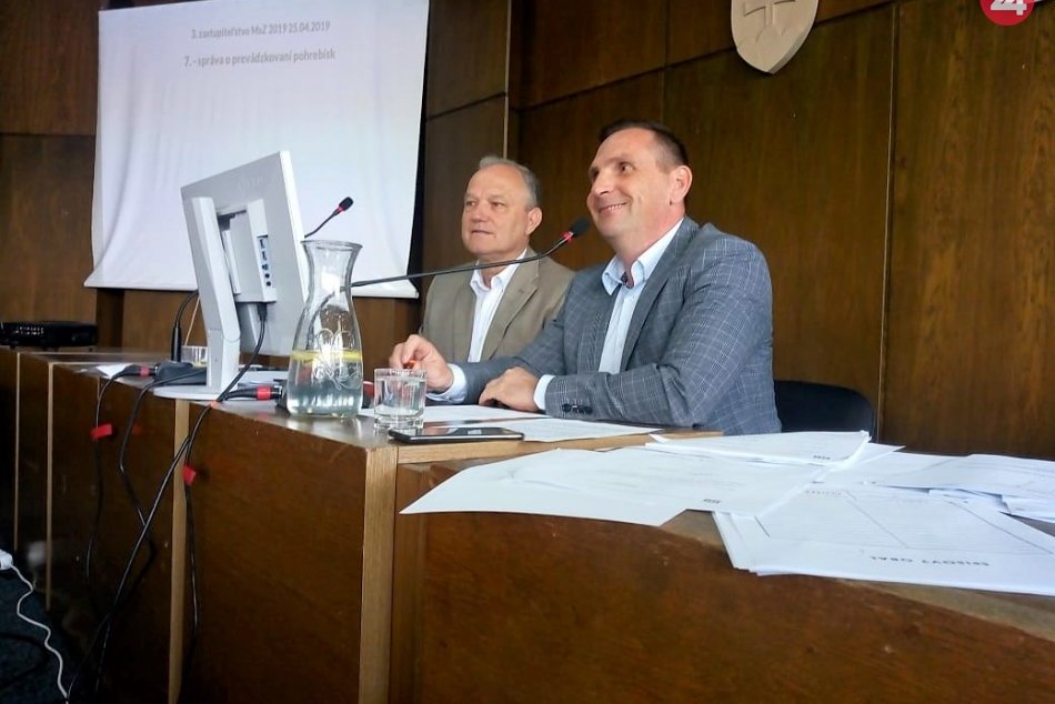 FOTO z rokovania žiarskych poslancov