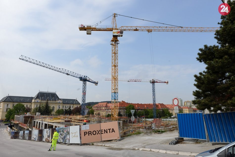 Výstavba polyfunkčného komplexu Tabáň v centre Nitry