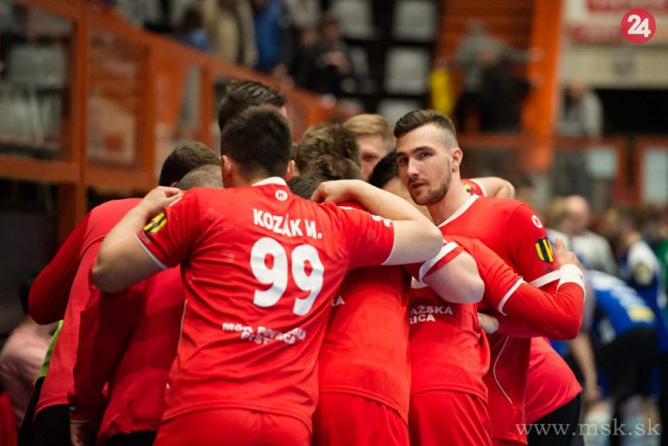FOTO: Považská porazila Šaľu v treťom semifinále a je blízko postupu do finále